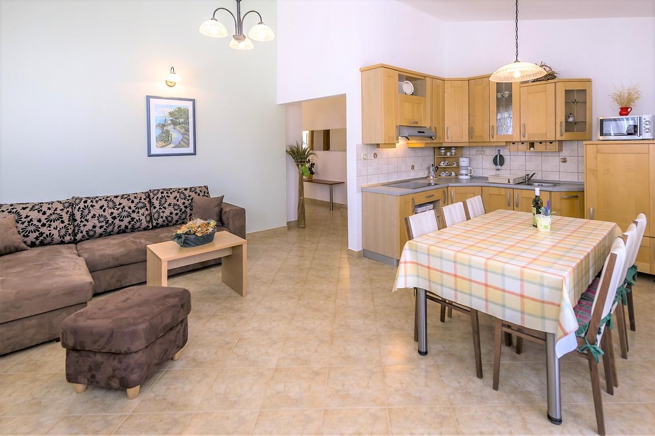 Villa Valtrazza Tar-Vabriga Exteriör bild