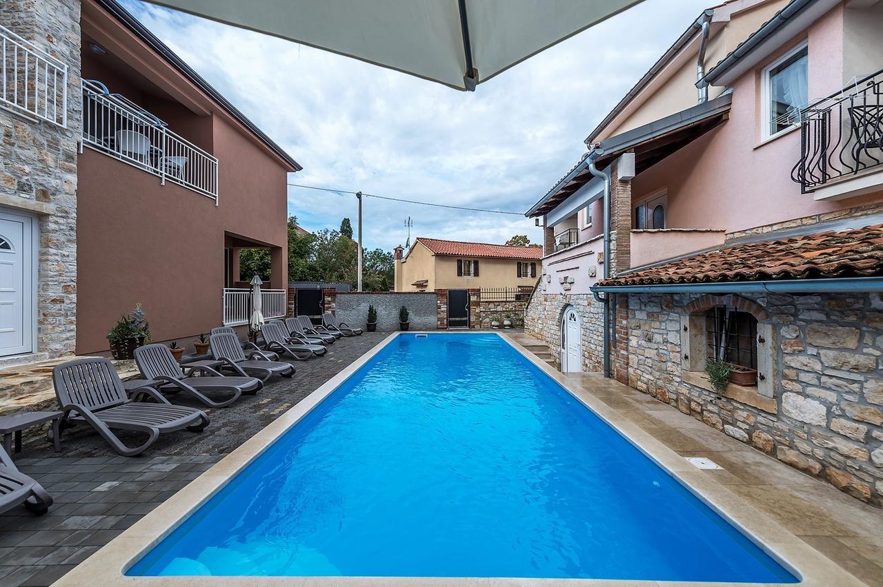 Villa Valtrazza Tar-Vabriga Exteriör bild