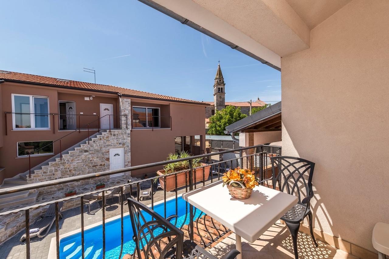 Villa Valtrazza Tar-Vabriga Exteriör bild