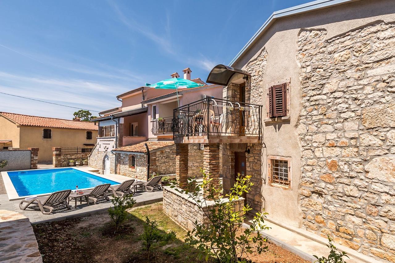 Villa Valtrazza Tar-Vabriga Exteriör bild