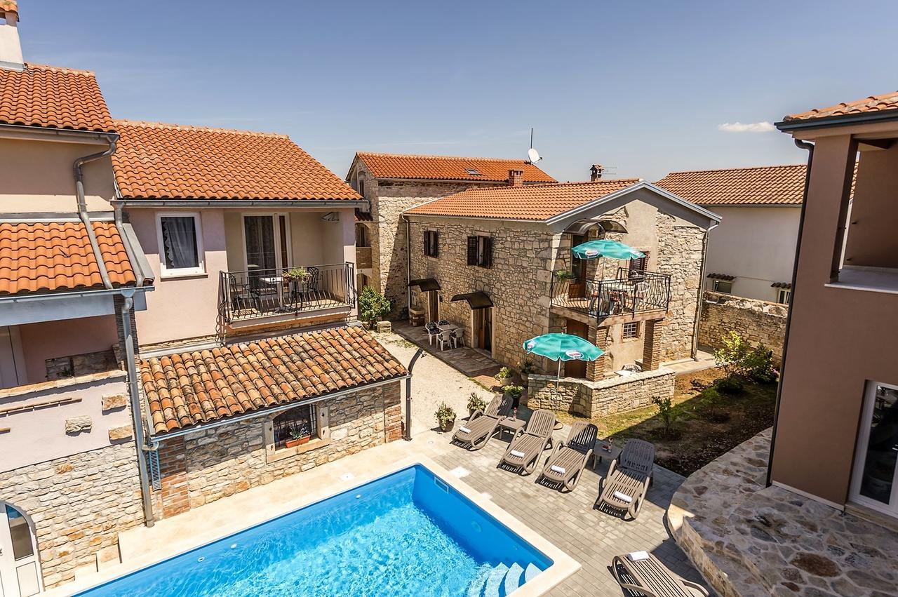 Villa Valtrazza Tar-Vabriga Exteriör bild
