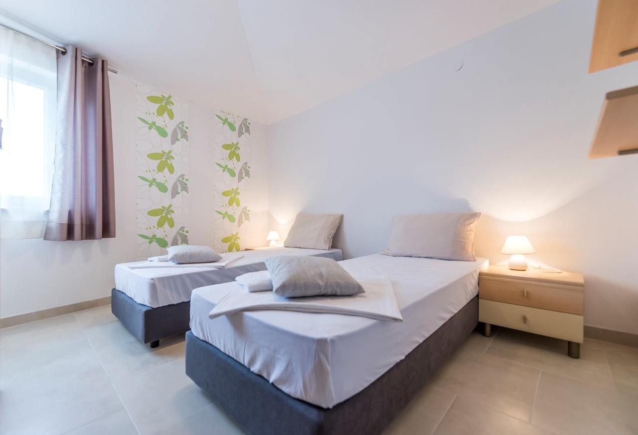 Villa Valtrazza Tar-Vabriga Exteriör bild