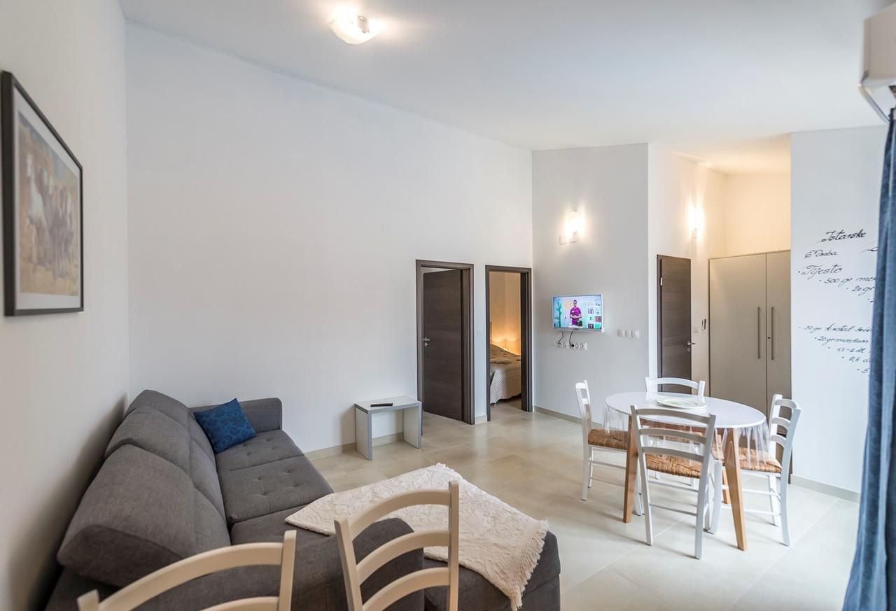 Villa Valtrazza Tar-Vabriga Exteriör bild