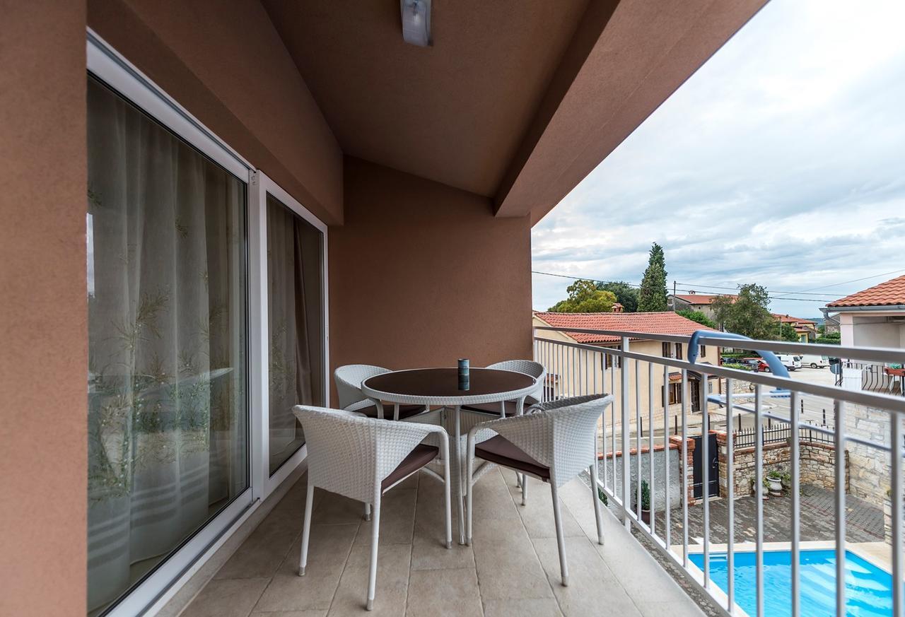 Villa Valtrazza Tar-Vabriga Exteriör bild