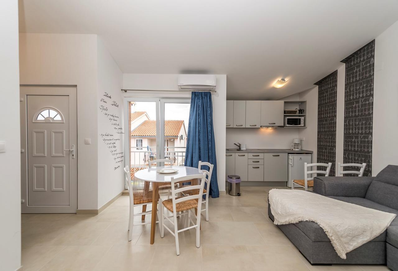 Villa Valtrazza Tar-Vabriga Exteriör bild